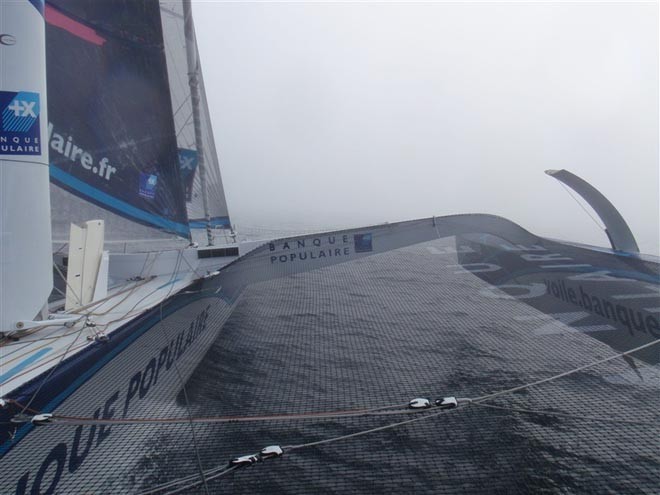 Onboard Maxi Banque Populaire V - North Atlantic Record attempt © Team Banque Populaire http://www.voile.banquepopulaire.fr/
